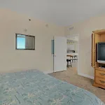 1512 Shores Of Panama